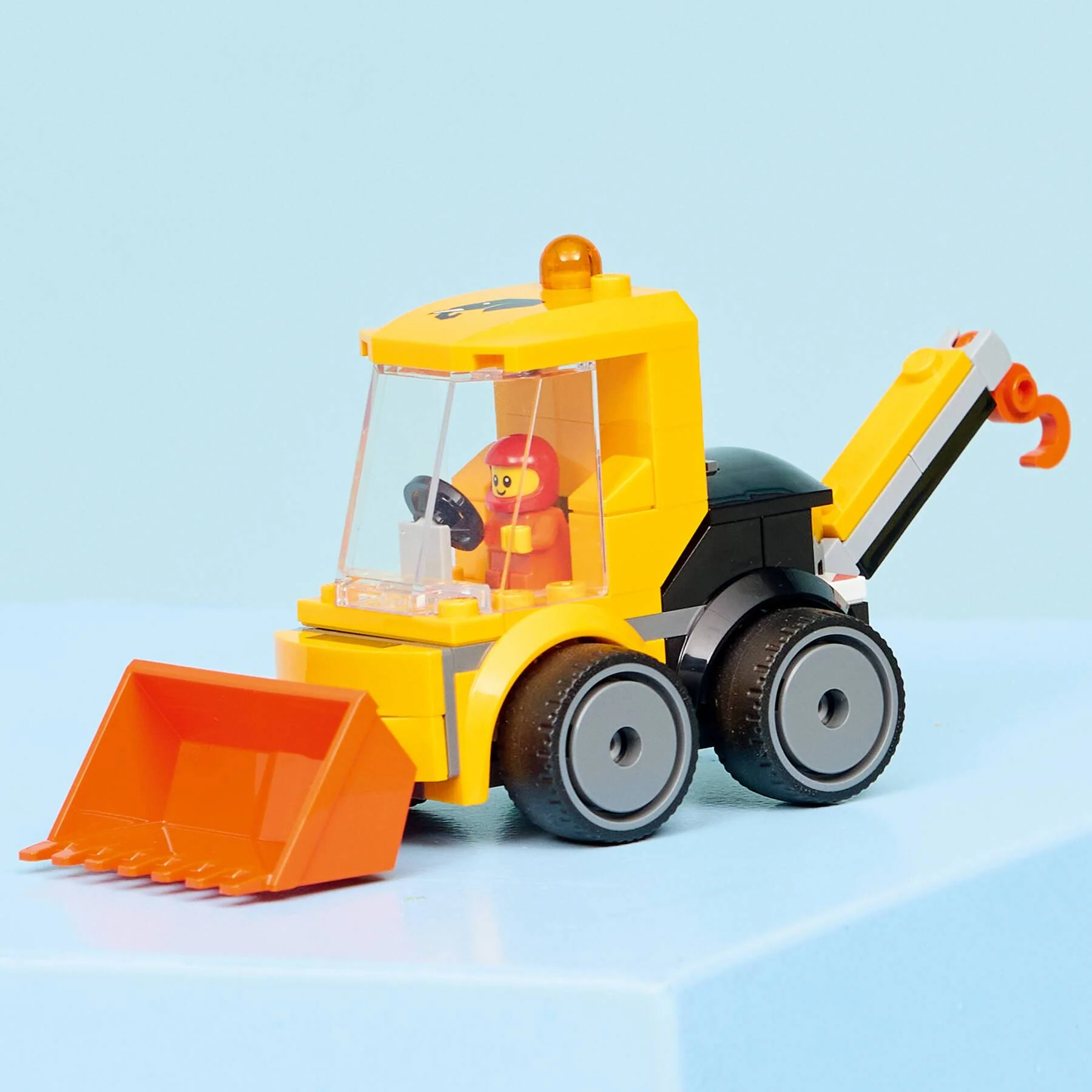 LEGO City Rides - Construction Loader 60483 - Image 3