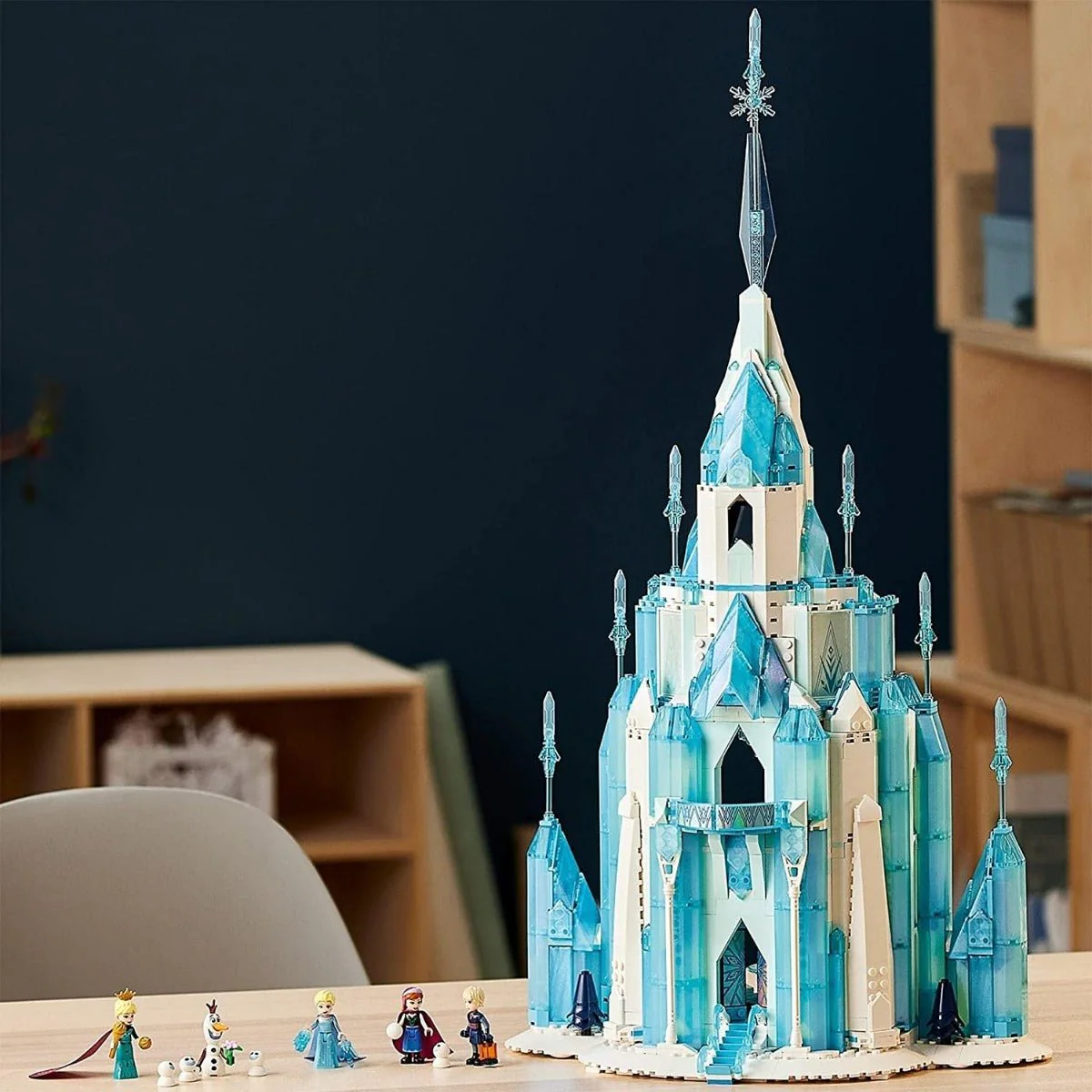 LEGO Disney Frozen The Ice Castle 6333559/43197 - Image 3