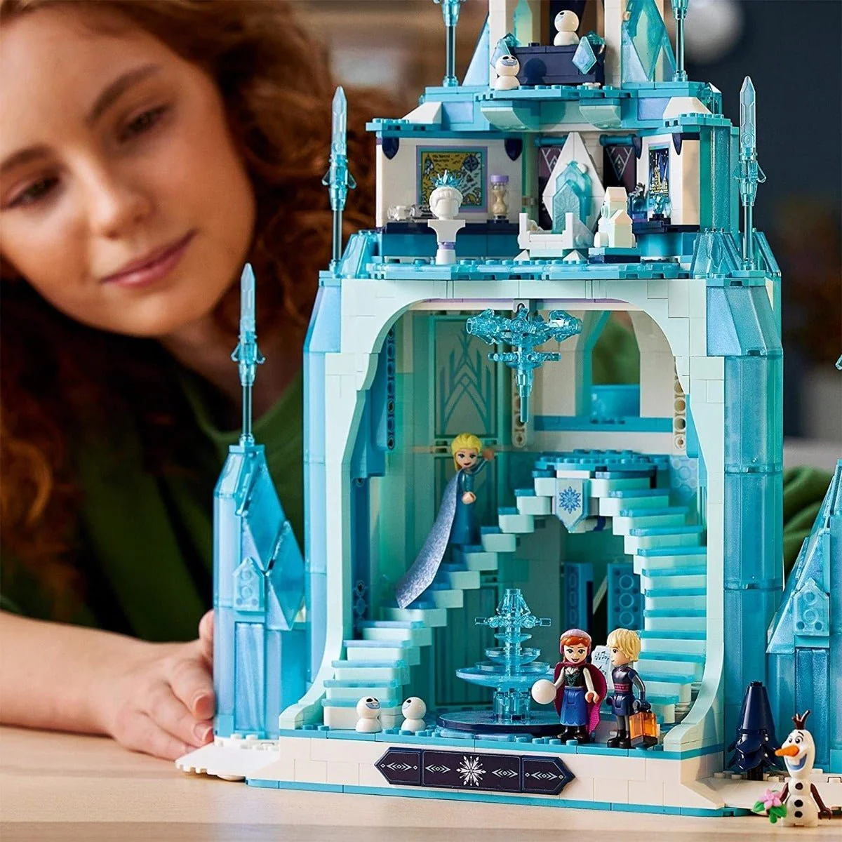 LEGO Disney Frozen The Ice Castle 6333559/43197 - Image 4
