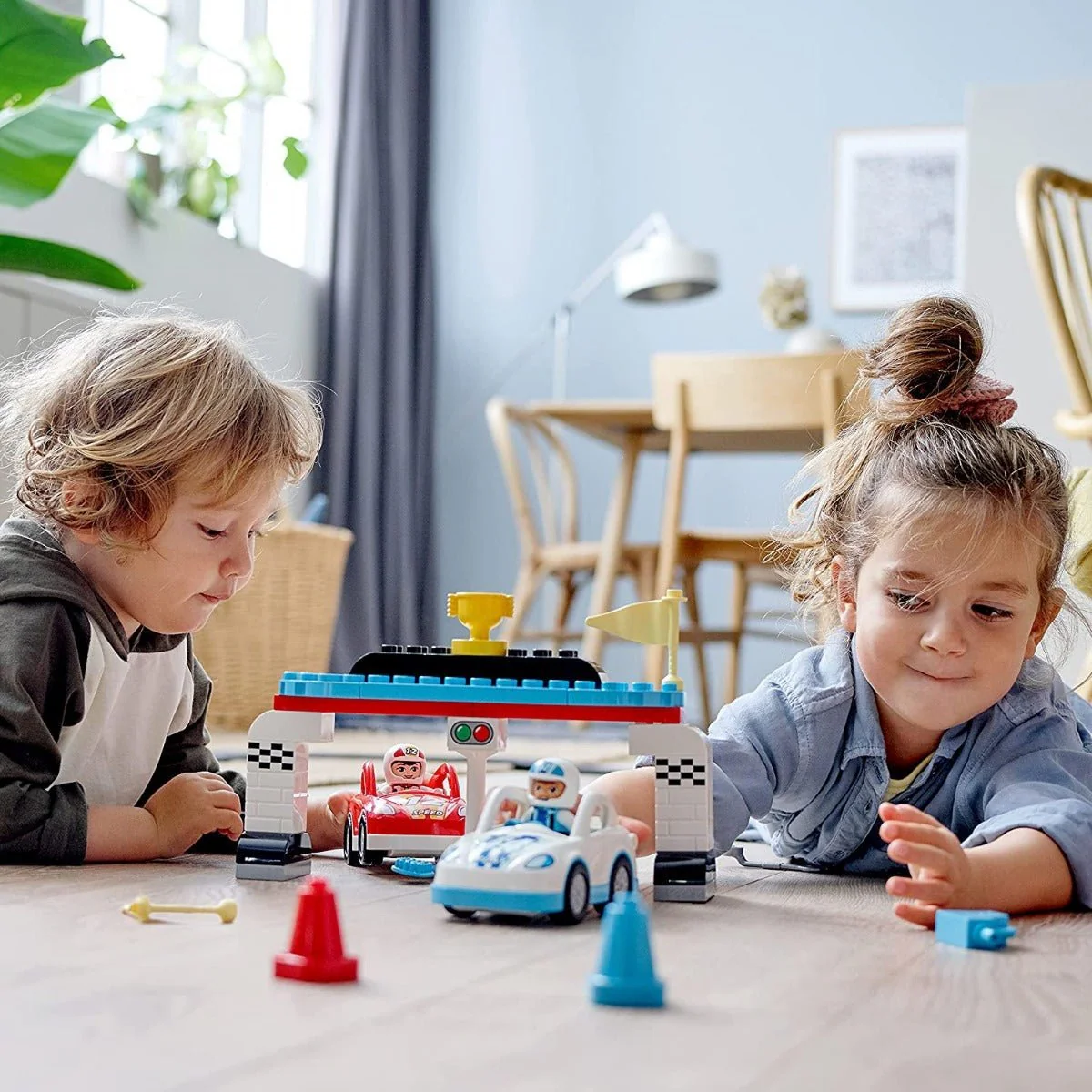 LEGO Duplo Race Cars Set 6332208/10947 - Image 6