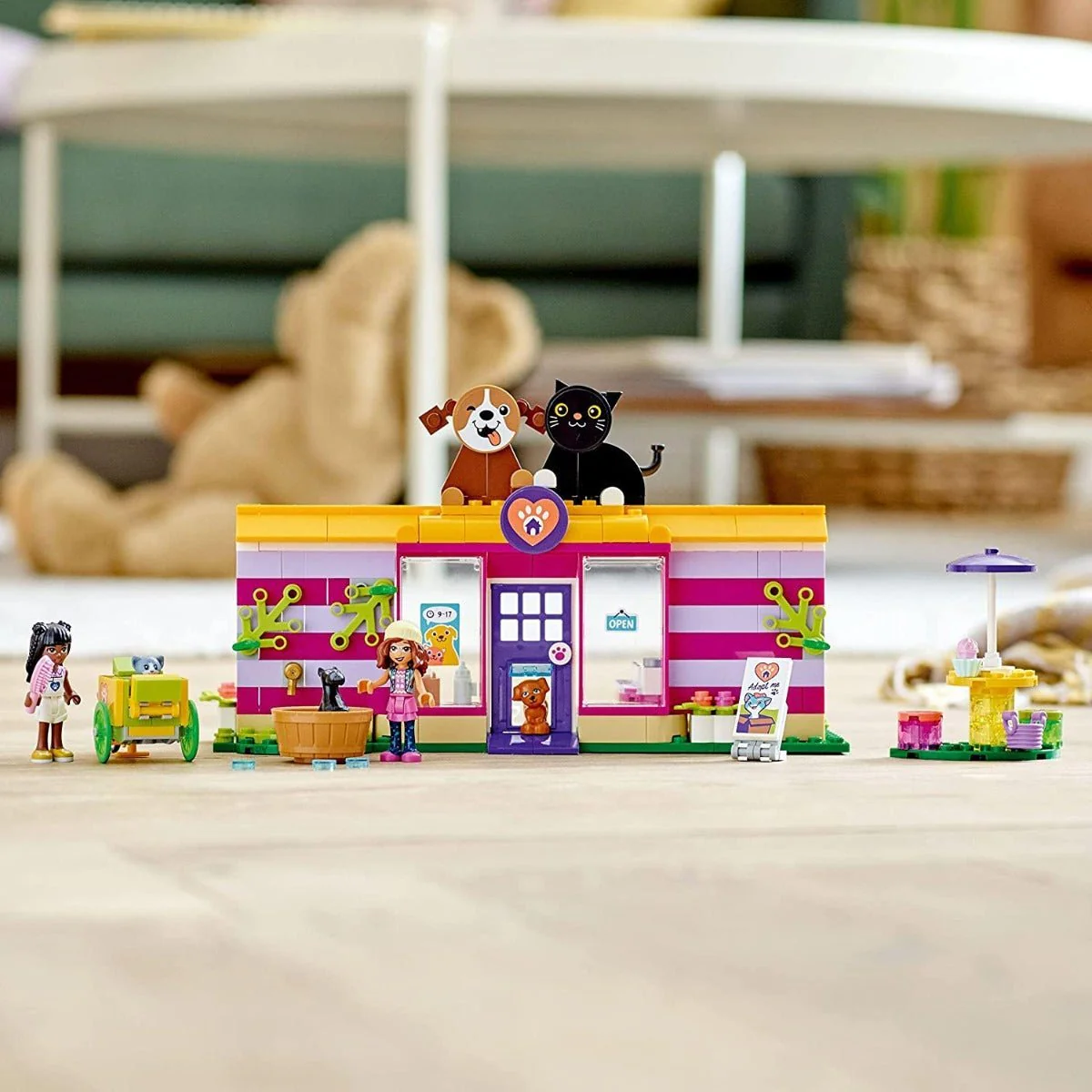 LEGO Friends Pet Adoption Café Animal Rescue Set 6379040/41699 - Image 4