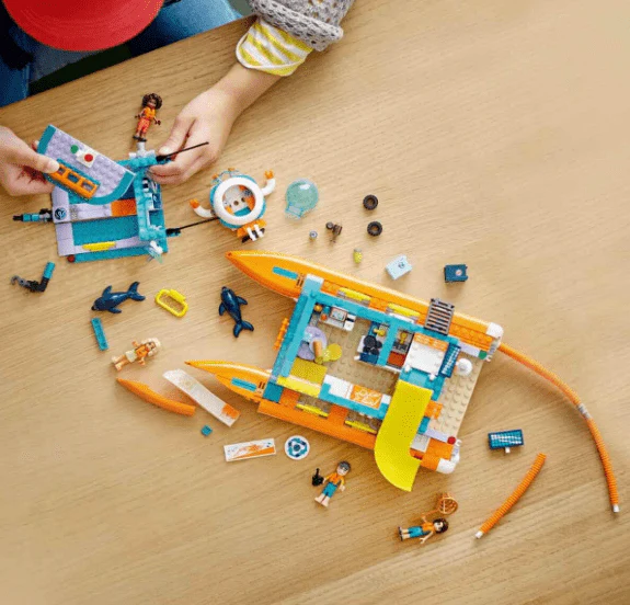 LEGO Friends Sea Rescue Boat Set - Image 2