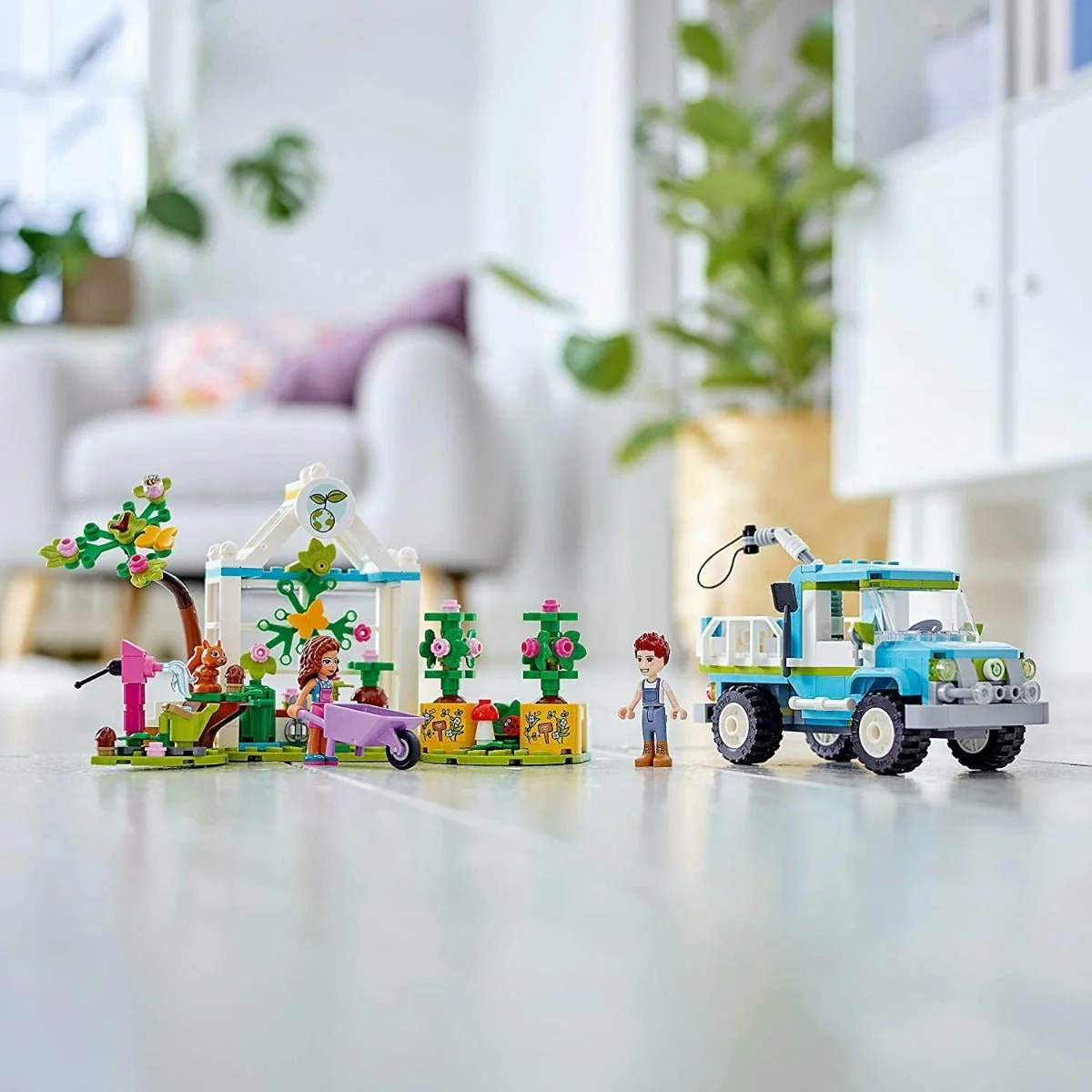 LEGO Friends Tree-Planting Vehicle 6379050/41707 - Image 6