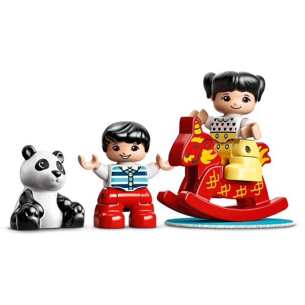 LEGO Happy Childhood Moments Set 10943 - Image 5