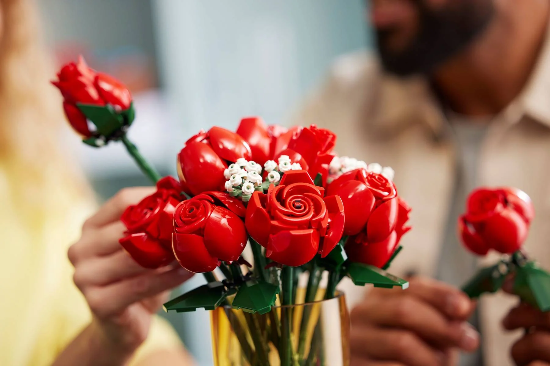 LEGO Icons Botanical Collection Bouquet Of Roses - Image 7