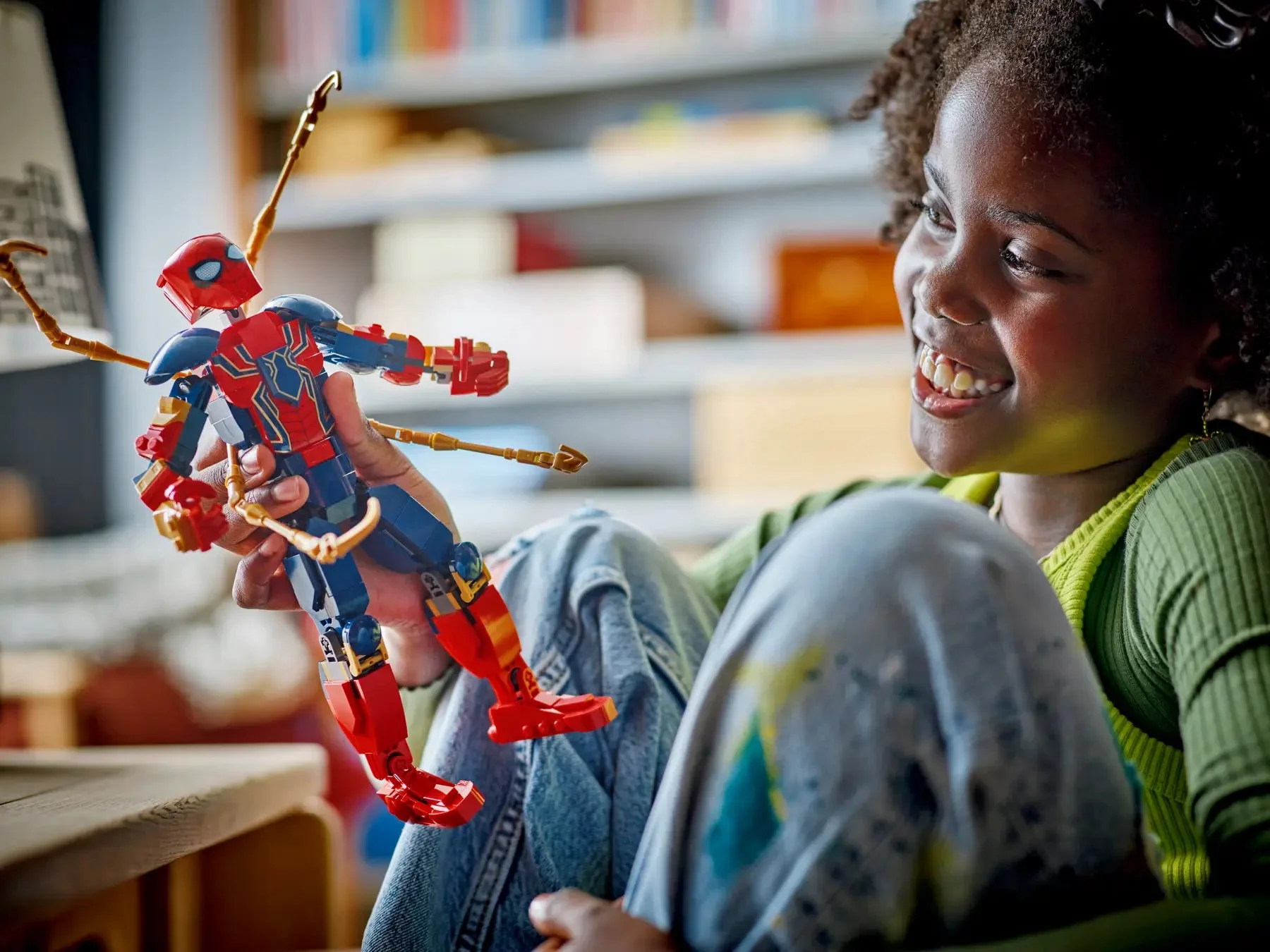 LEGO Marvel Iron Spider-Man Construction Figure - Image 7