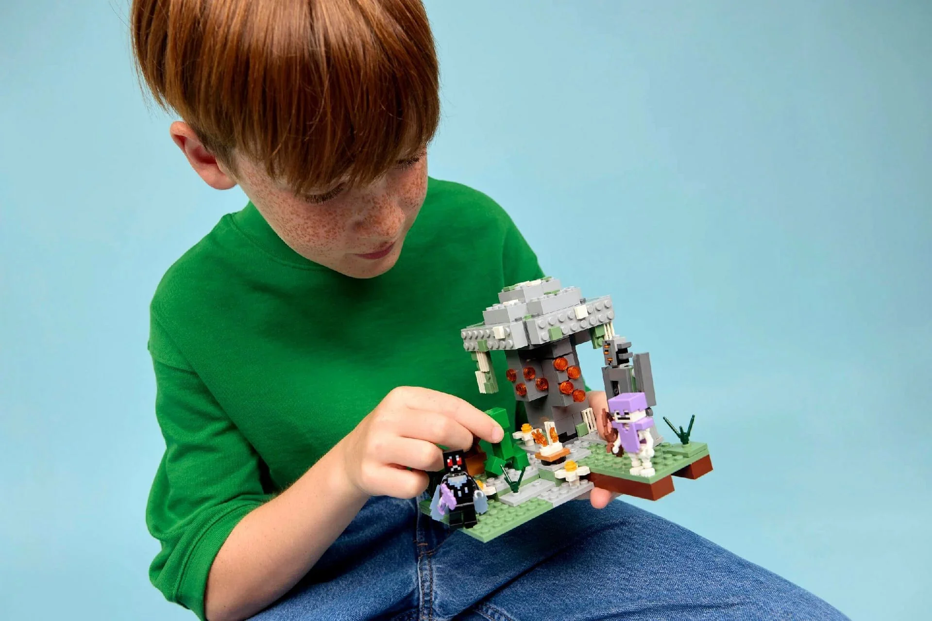 LEGO Minecraft The Pale Garden 21586 - Image 5