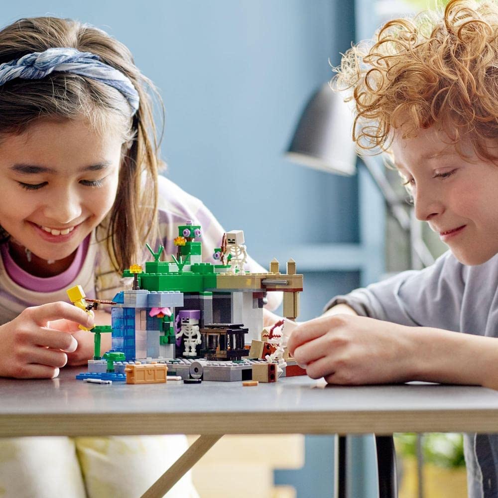 LEGO Minecraft The Skeleton Dungeon 6393759/21189 - Image 2