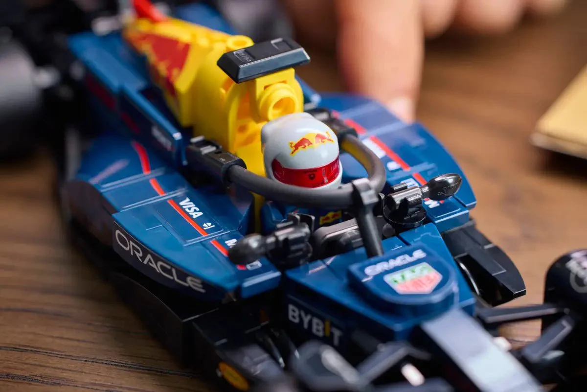 LEGO Oracle Red Bull Racing Rb20.. V29 77243/6526995 - Image 5
