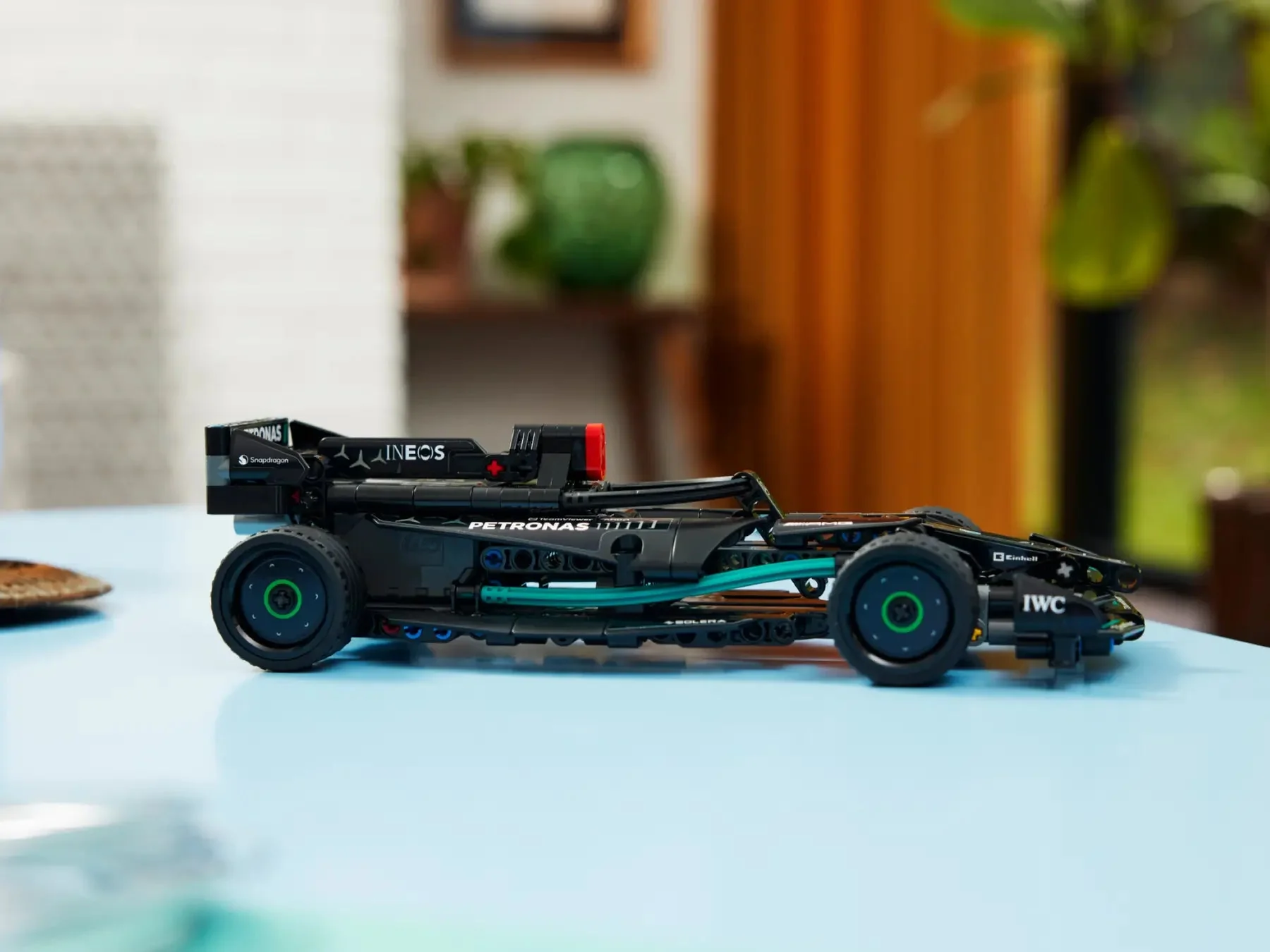 LEGO Technic Mercedes AMG F1 W14 Pullback - Image 7