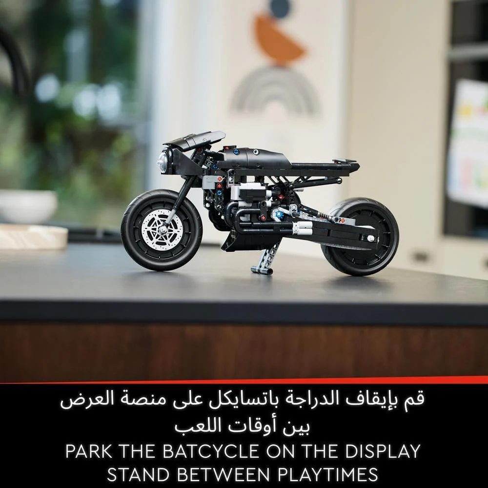 LEGO Technic The Batman Batcycle - Image 6