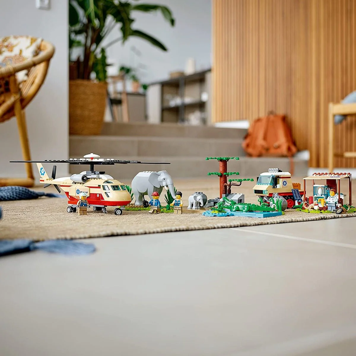 LEGO Wildlife Rescue Operation 60302 - Image 2