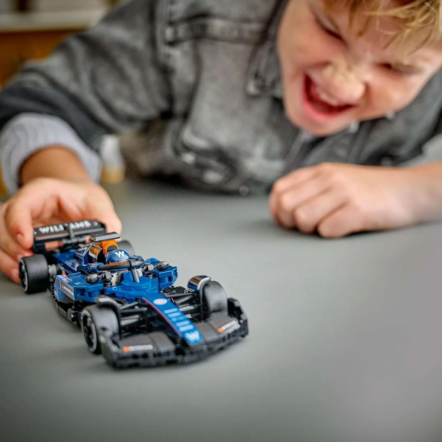 LEGO Williams Racing FW46 F1 Race Car 77249 - Image 8