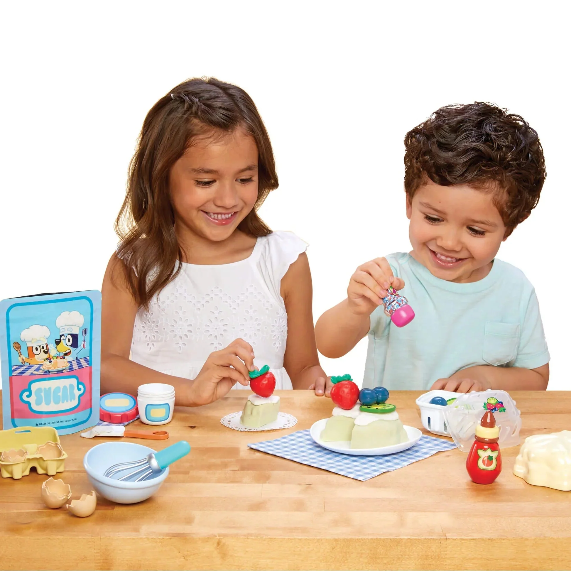 Little Tikes Creative Chefs Bluey Pavlova Cake Kit LIT-643460 - Image 6