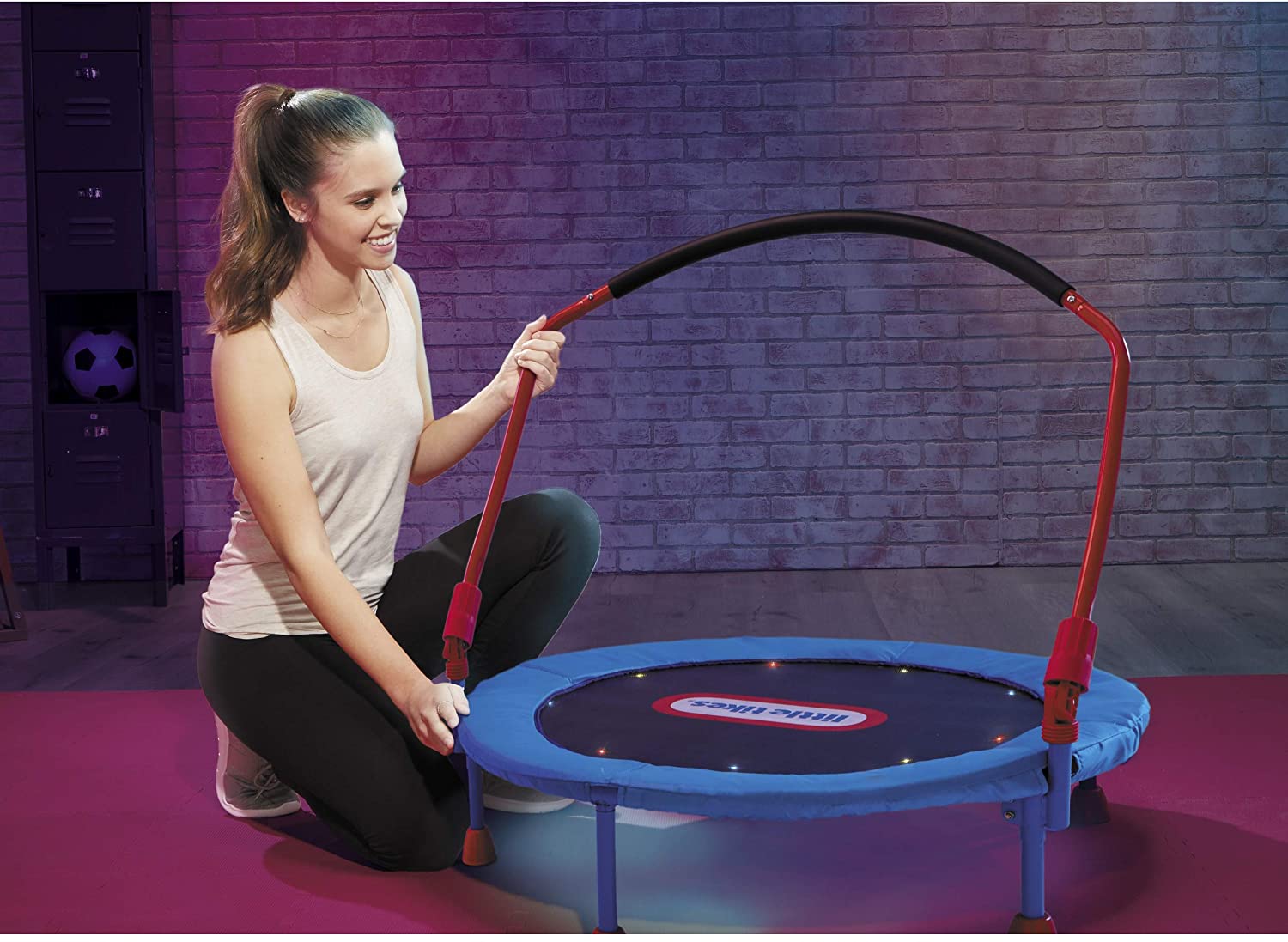 Little Tikes Light Up 3ft Trampoline with Folding Handle 656071 - Image 3