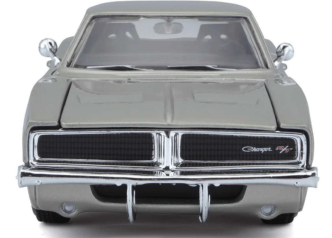 Maisto 1969 Dodge Charger R/T Model Car Silver 1:24 Scale 31256 - Image 2