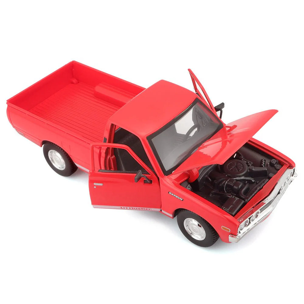 Maisto 1973 Datsun 620 Pick-Up 1:24 Scale 31522 - Image 2