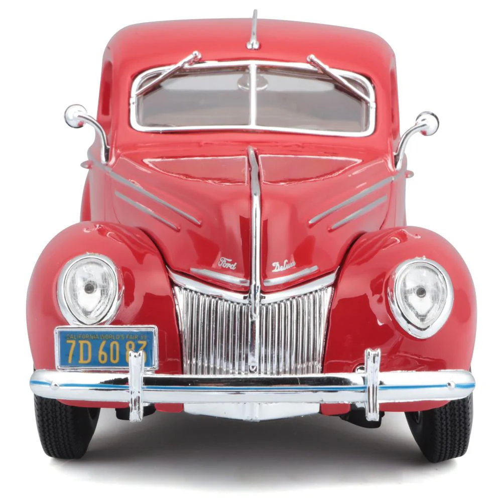 Maisto Special Edition 1939 Ford Deluxe 1:18 Scale 31180 - Image 4
