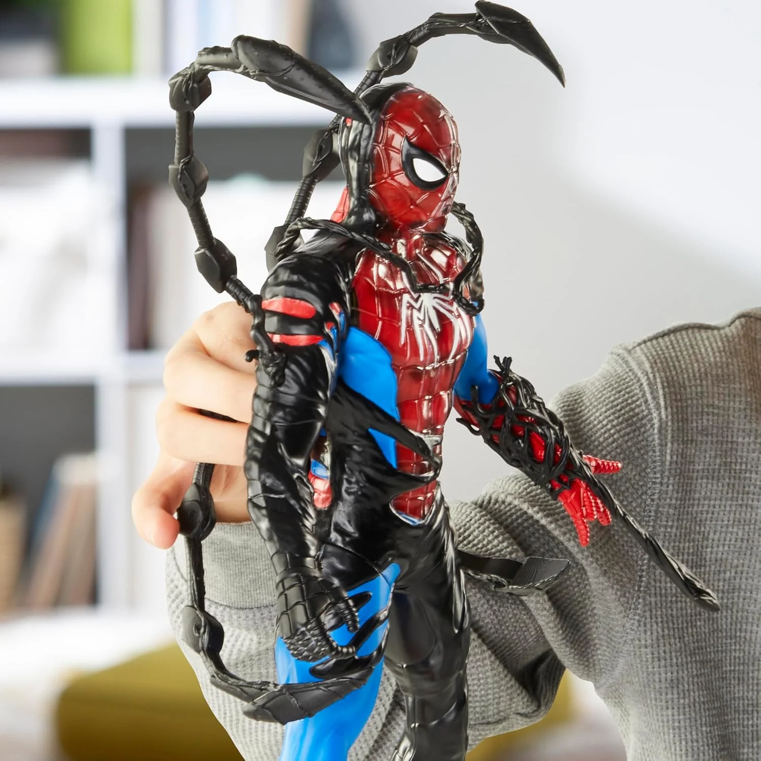 Marvel VenomVersus Venom Liquid Shifter Action Figure G1835 - Image 8