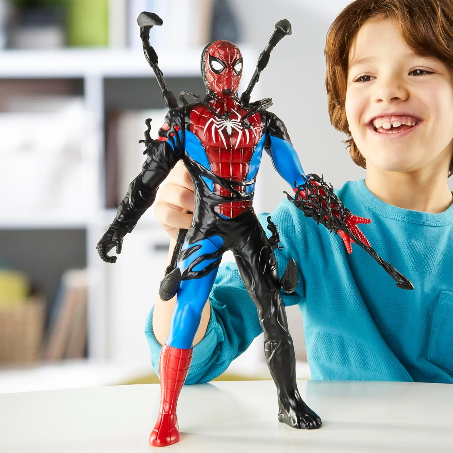 Marvel VenomVersus Venom Liquid Shifter Action Figure G1835 - Image 9