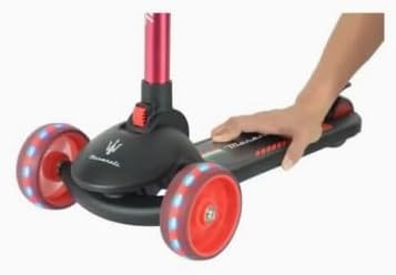 Maserati Scooter Black S5231/8132A - Image 2