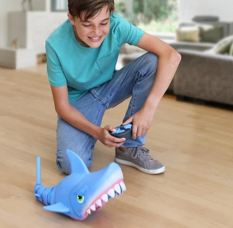Mega Shark Remote Controlled Toy D11 - Image 2