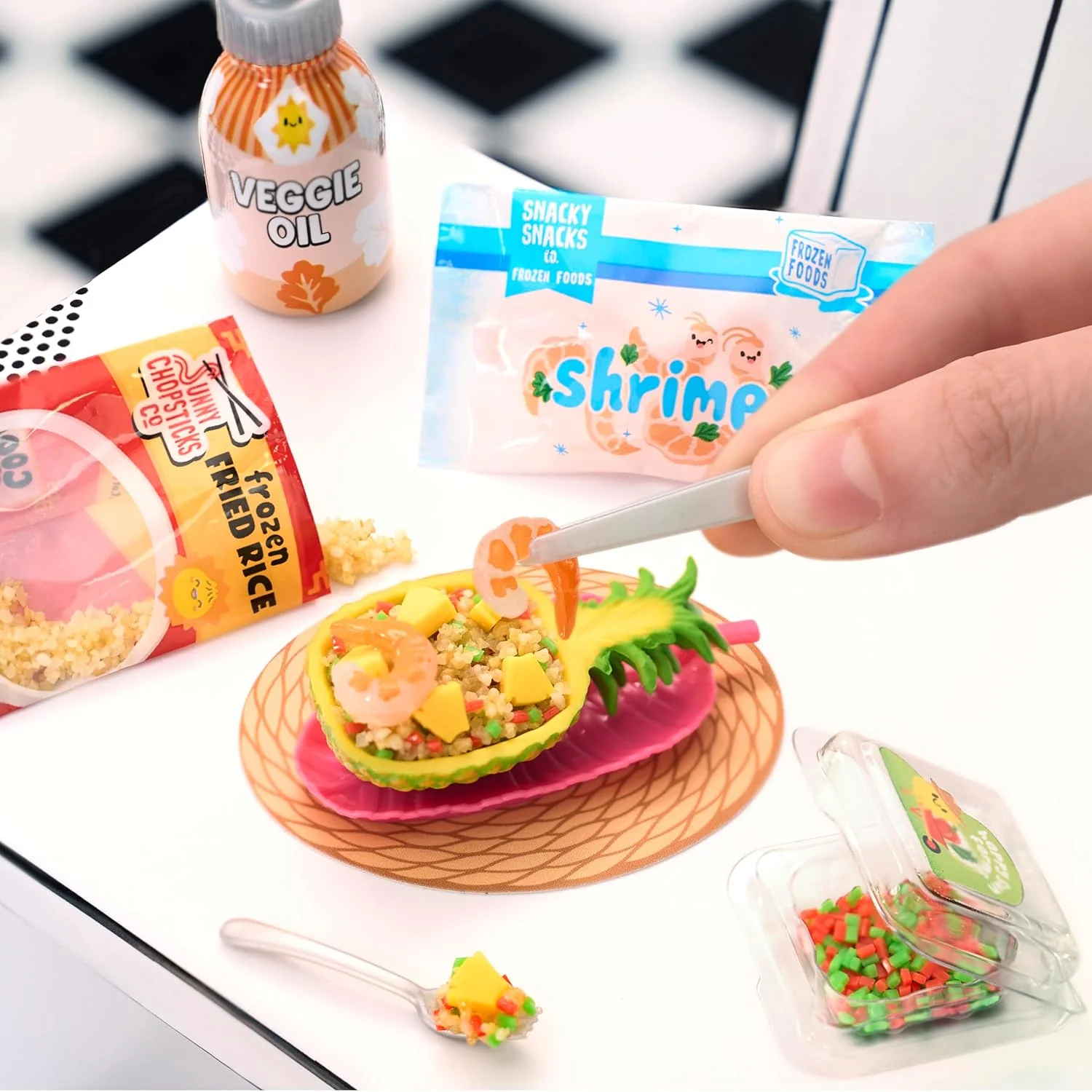 MGA's Miniverse Make it Mini Foods Diner MGA-546825 - Image 7
