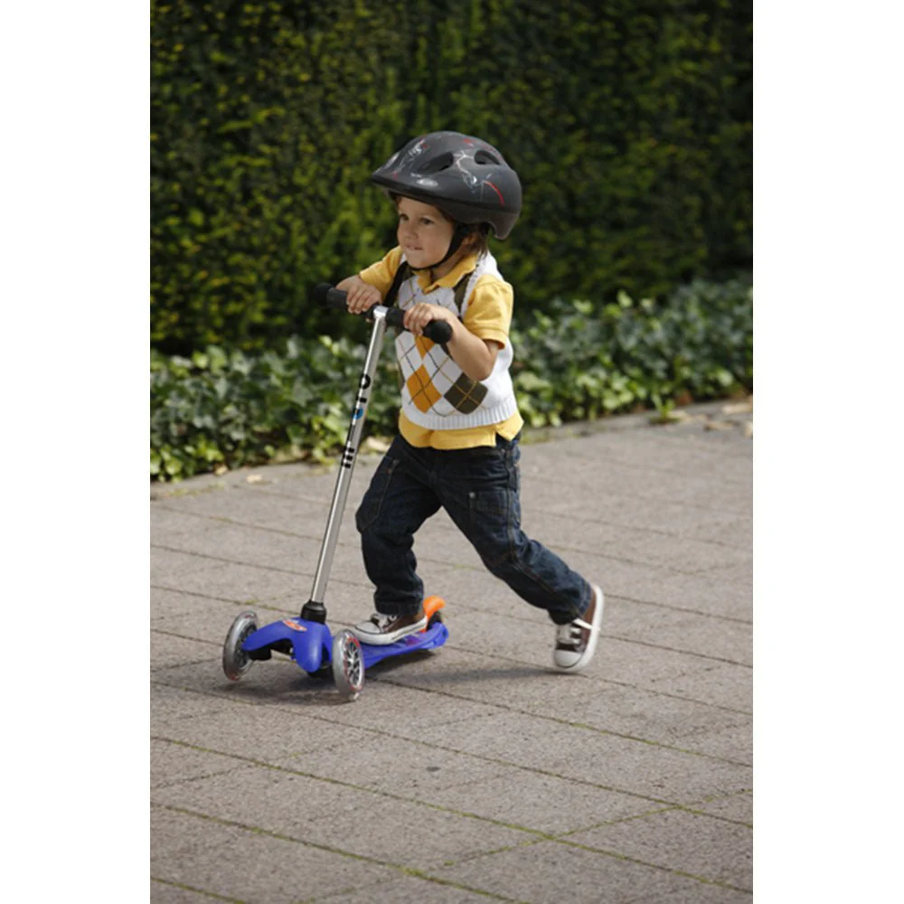 Mini Micro Classic Blue LED Scooter MM0001 - Image 2