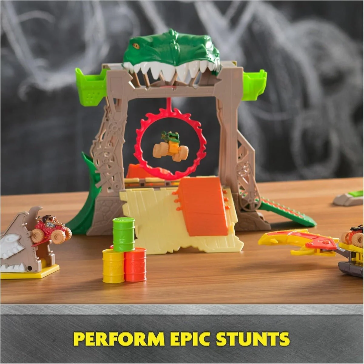 Monster Jam Mini Dungeon Of Doom Transforming Playset - Image 7