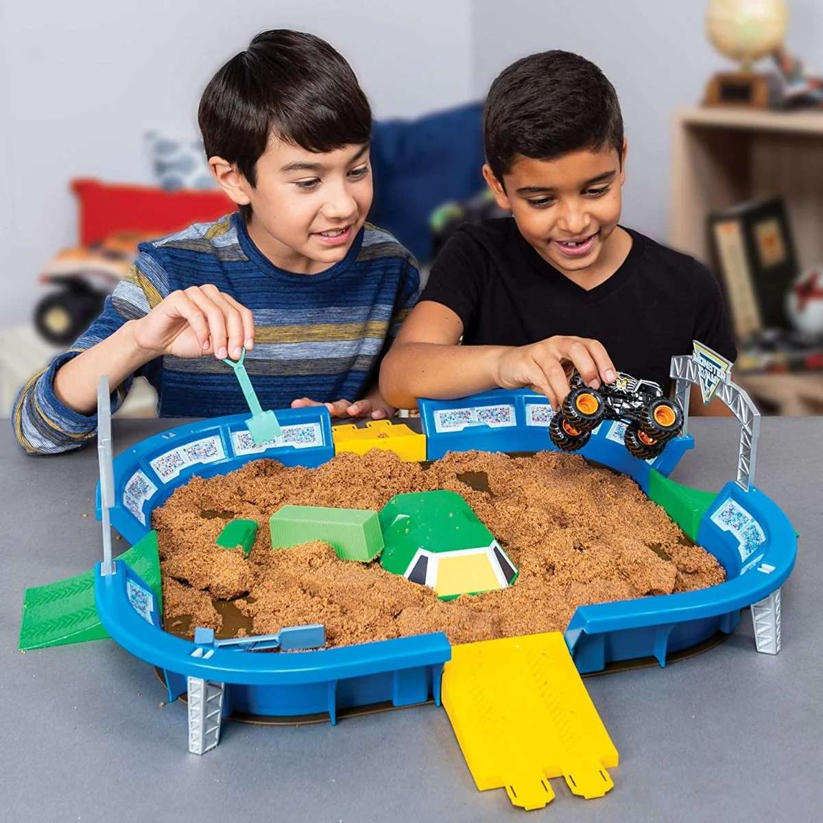 Monster Jam Monster Dirt Arena Playset 6046704 - Image 6