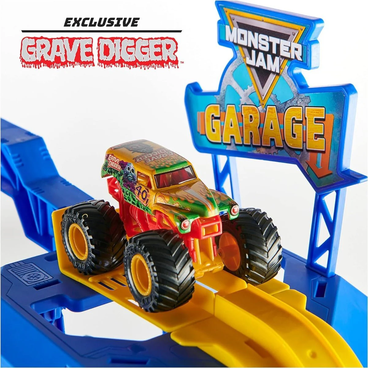 Monster Jam Monster Garage Storage and Playset 1:64 6060879 - Image 3