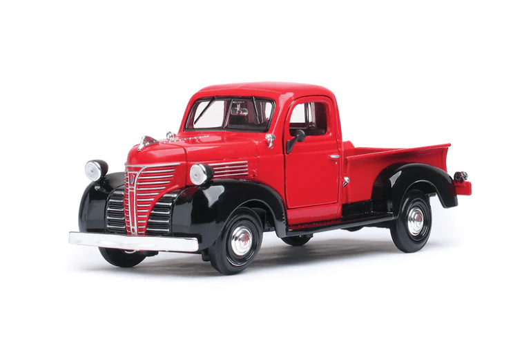 Motor Max 1941 Plymouth PickUp Red 1:24 Series 73278