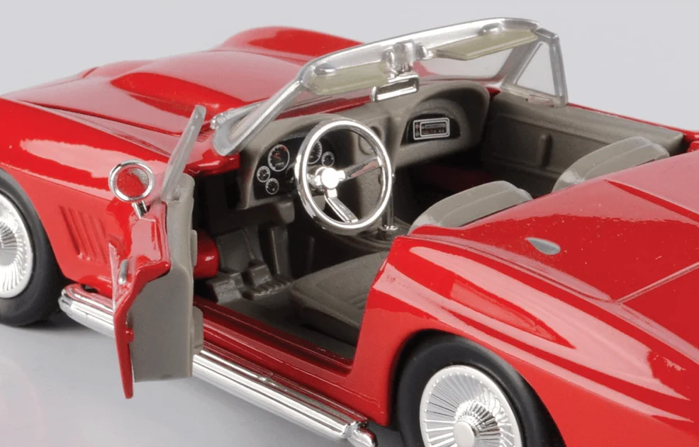 Motor Max 1967 Corvette Red 1:24 Series 73224 - Image 3