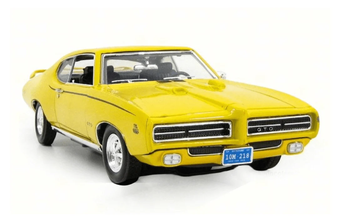 Motor Max 1969 Pontiac GTO Judge Yellow 1:18 Series 73133 - Image 2