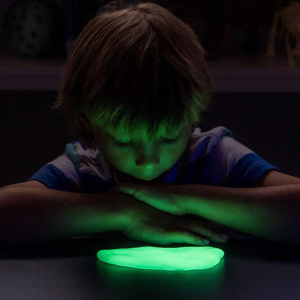 National Geographic Mega Science Glow-in-the-Dark Science Kit - Image 4