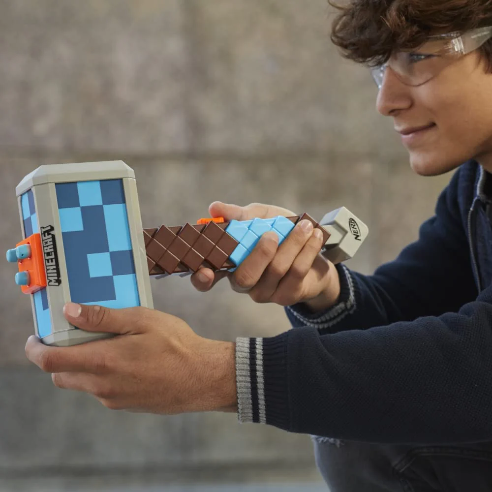 Nerf Minecraft Stormlander F4416 - Image 3