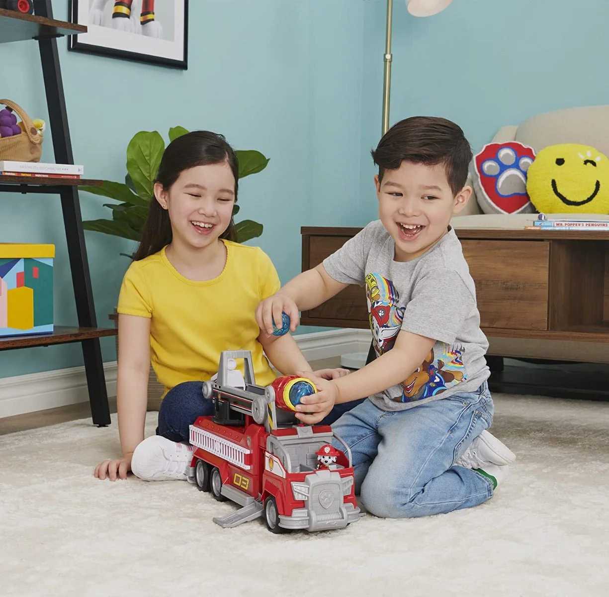 PAW Patrol Movie Marshall's Transforming City Fire Truck 6060444 - Image 5