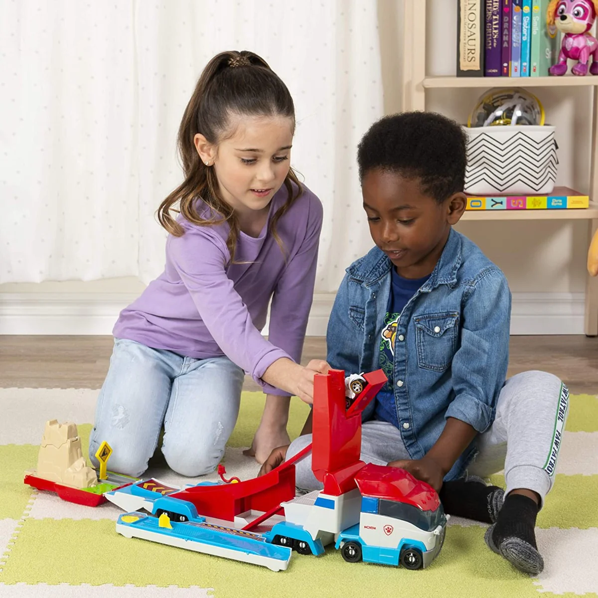 PAW Patrol True Metal Diecast Launch N Haul Playset 6053406 - Image 6