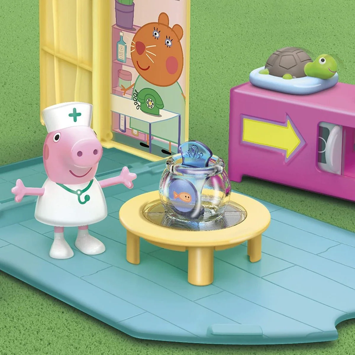 Peppa Pig Peppa's Adventures Peppa Visits the Vet Fun Playset F3757 - Image 4