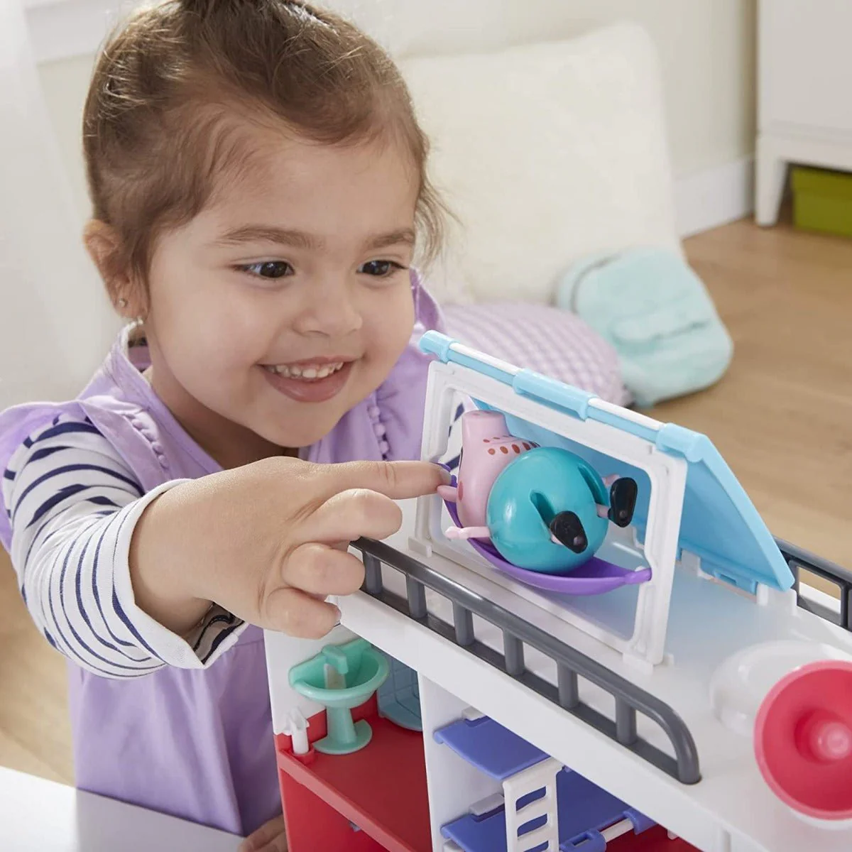 Peppa Pig Peppa's Family Motorhome F2182 - Image 8