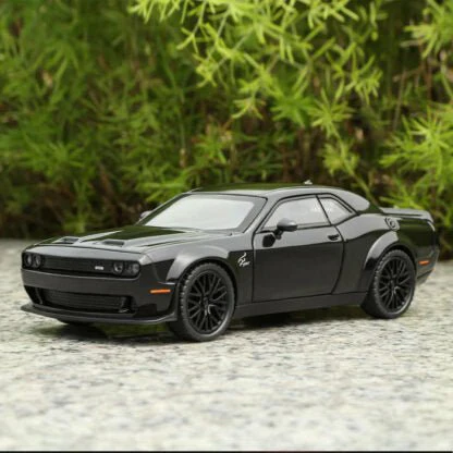 Pullback Dodge Challenger SRT Die-Cast 1:24 Scale Asstd. CZ200A - Image 3