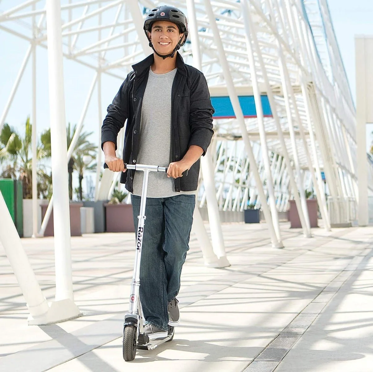 Razor A5 Air Scooter - Silver 13073090 - Image 9