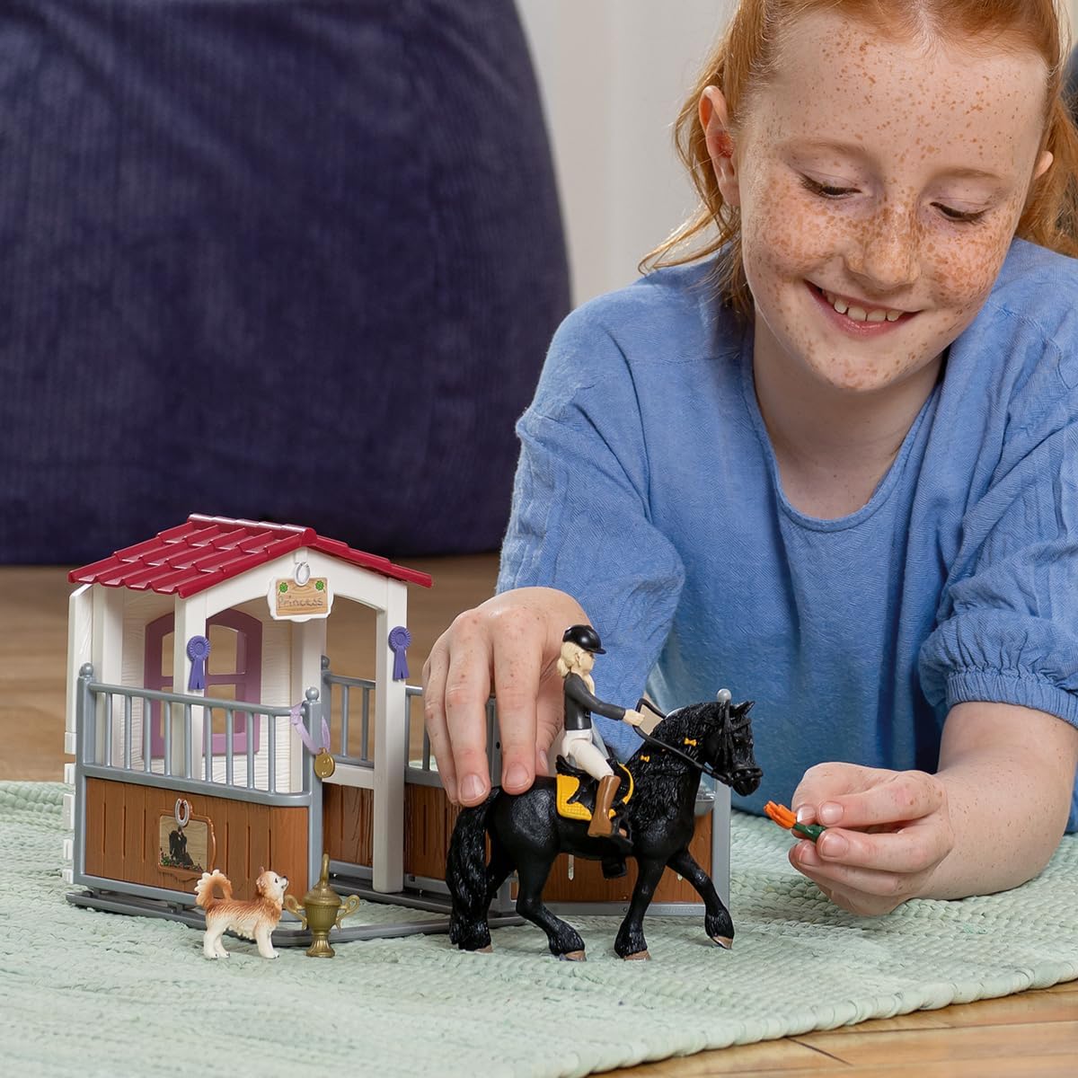 Schleich Horse Box with Horse Club Tori & Princes 42437 - Image 5