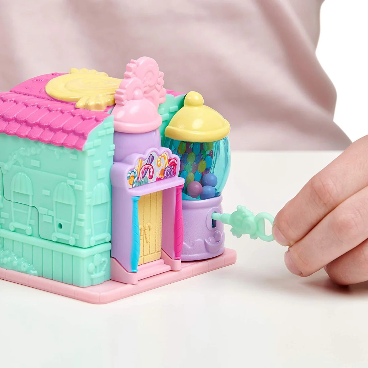 Shopkins Lil Secrets Sweet Retreat Candy Shop 57475 - Image 3