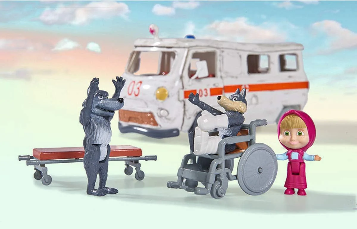 Simba Masha Ambulance Play set 109309863WEB - Image 2
