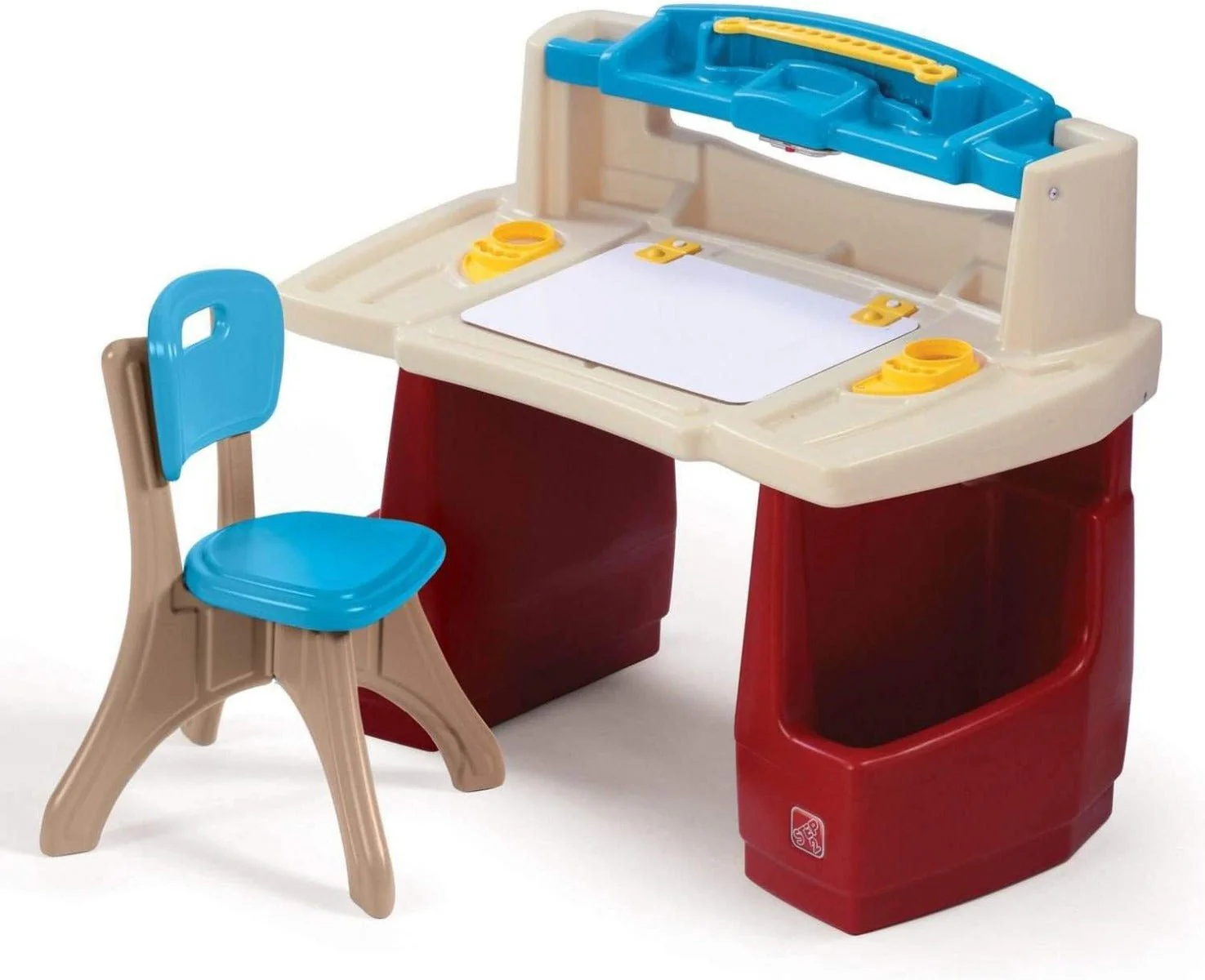 Step2 Deluxe Art Master Desk 702599