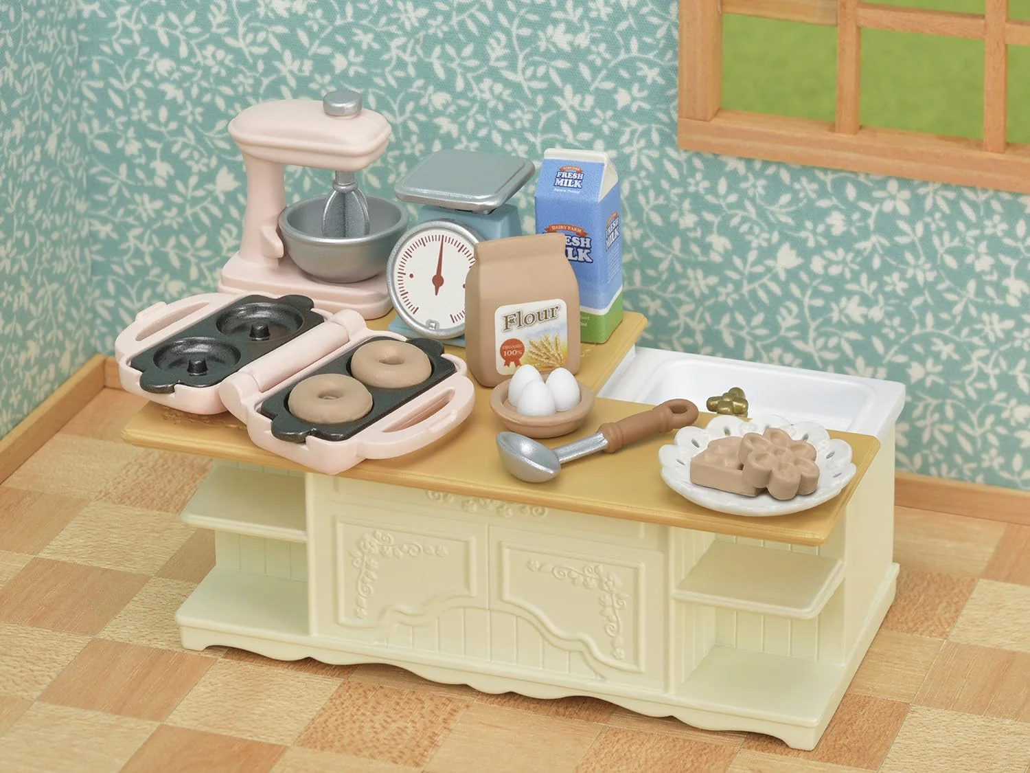 Sylvanian Families Kitchen Island 5442 - Image 4