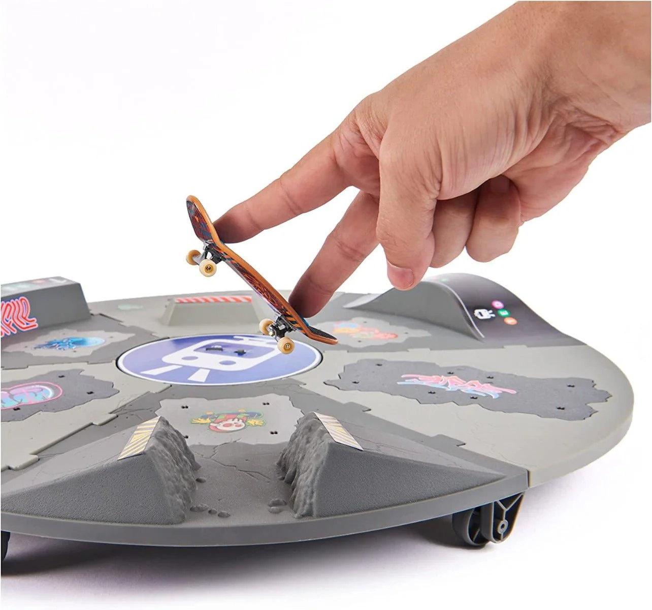 Tech Deck Shredline 360 Spinning Fingerboarding Action Playset 6064746 - Image 6