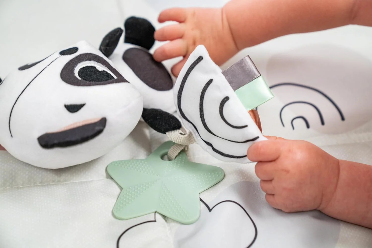 Tiny Love Smart Musical Black&White Decor 1118600 - Image 4