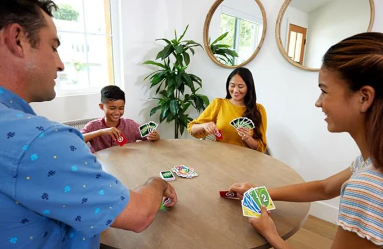 UNO Flex Card Game HMY99 - Image 3